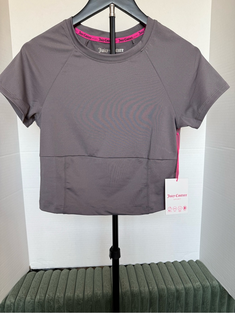 Juicy Couture Women's Gray Cropped Active Tee